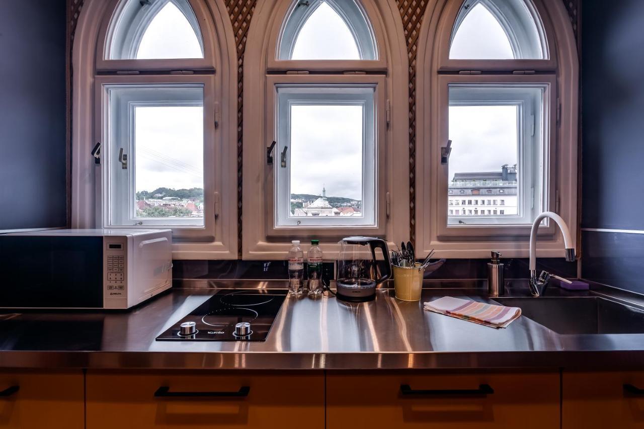 Leogrand Apartments On Kniazia Romana 6 Lviv Exteriör bild