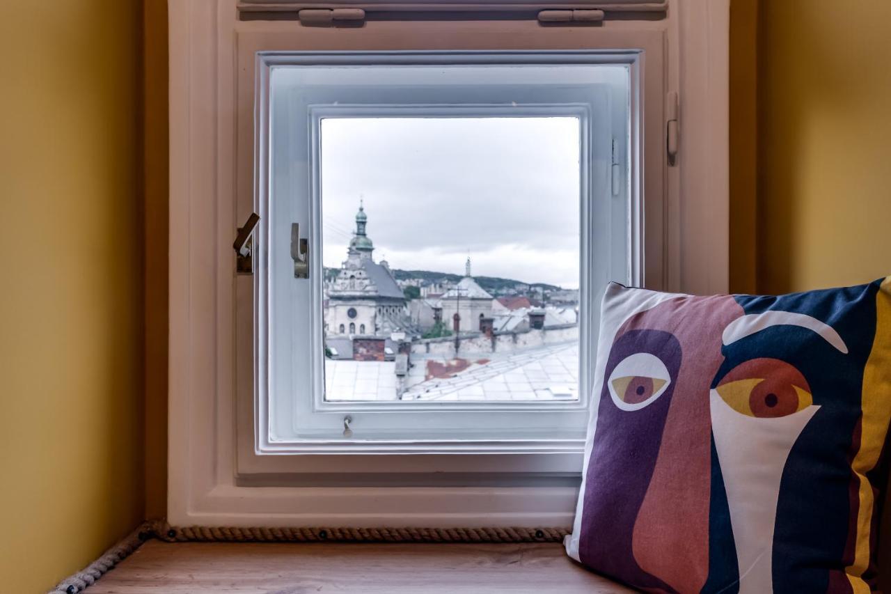 Leogrand Apartments On Kniazia Romana 6 Lviv Exteriör bild